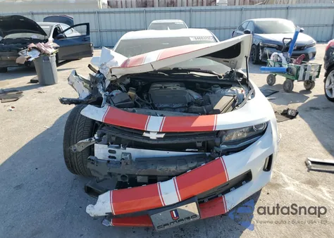 2017 Chevrolet Camaro Lt z USA, uszkodzony, nr VIN 1G1FB1RX1H0133767